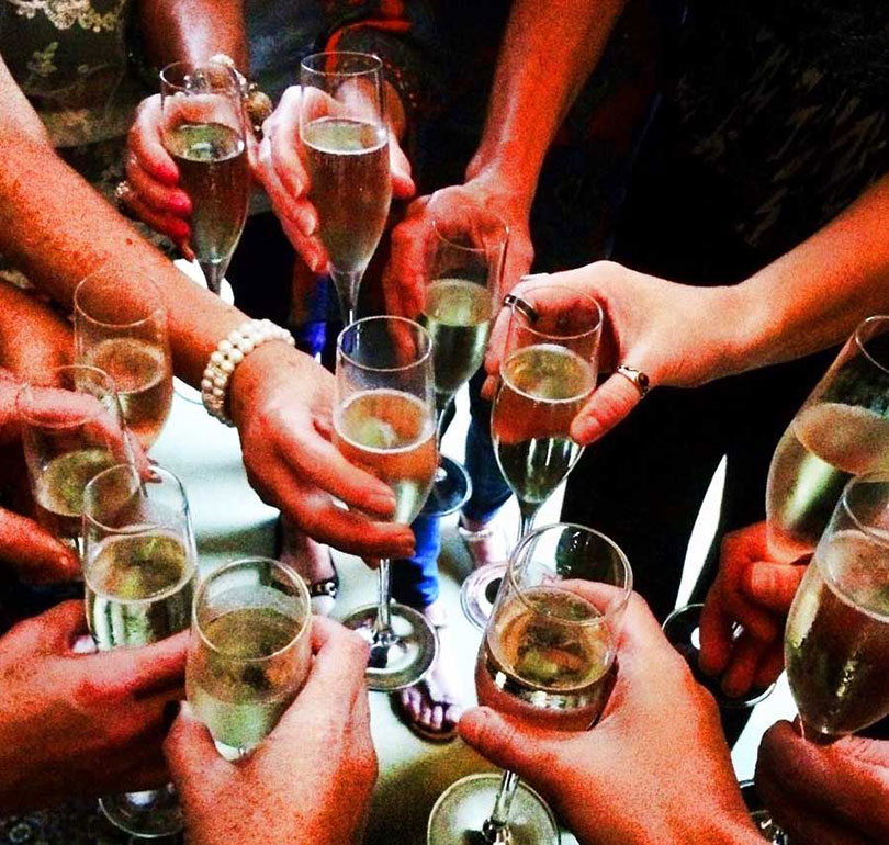 Wedding Chair Covers Chiavari Chair Hire Simply Bows & Chair Covers